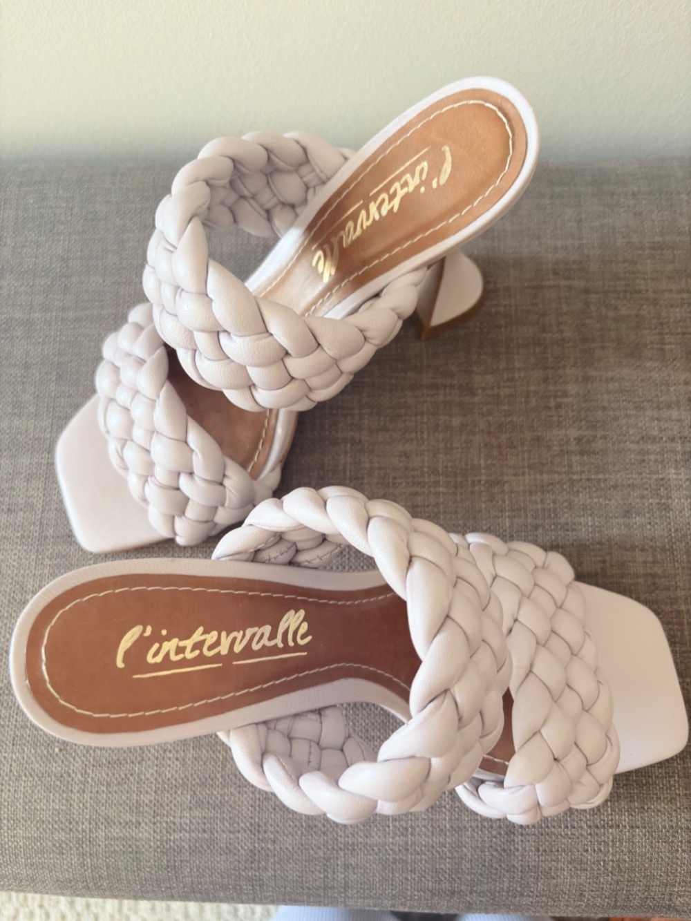 L'INTERVALLE Braided Double-Strap Heeled Sandals in Light Beige - Picture 6 of 8